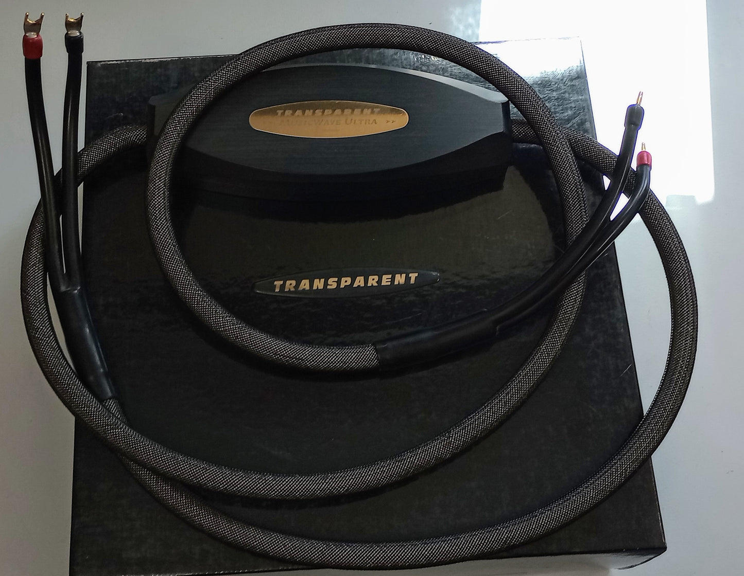 Transparent MusicWave Ultra Bi-Cable 8ft MM S-S, Black Pair. S/Hand