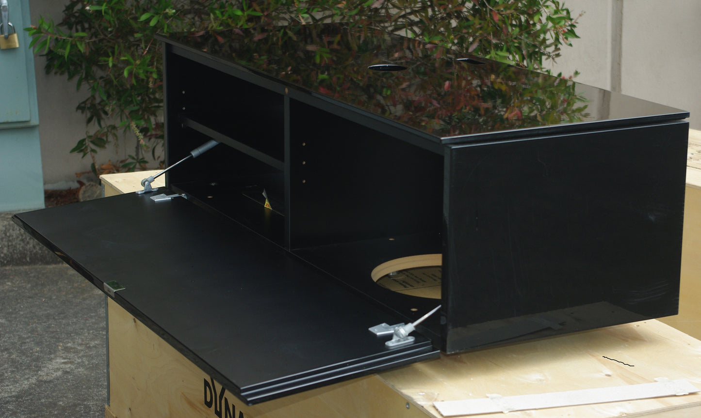 Loewe TV Hi Fi Stand L110 30 SW, DEMO