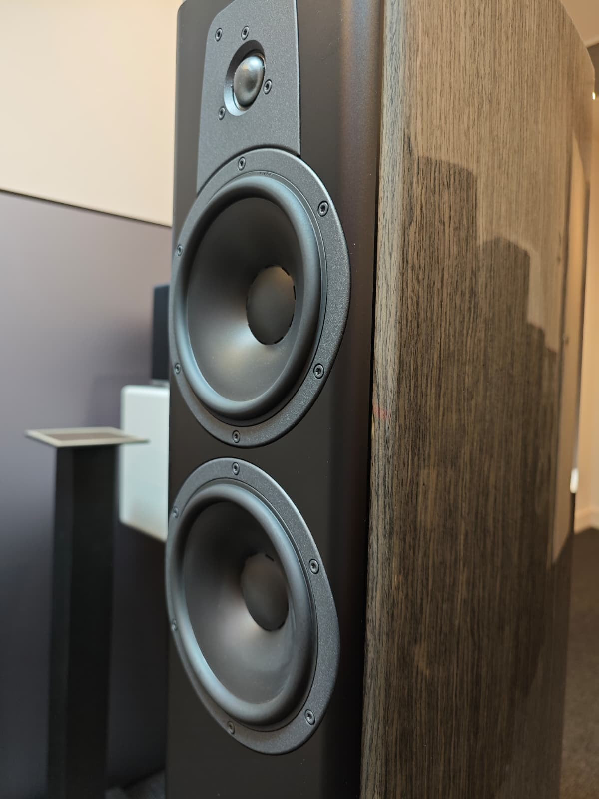 Dynaudio Contour 30 Floorstanding Speakers, Gloss Grey, (Ex-DEMO)
