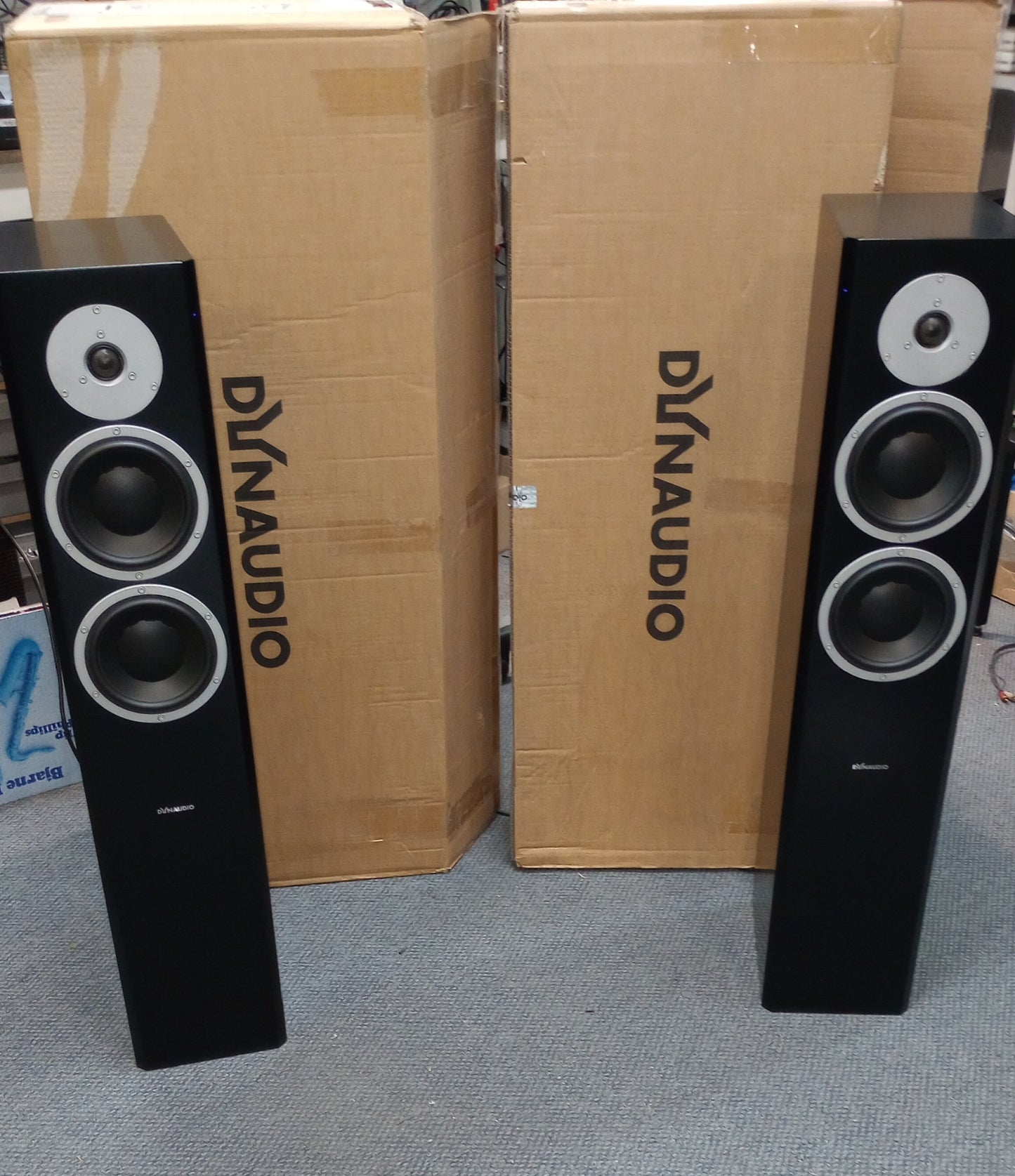 Dynaudio Focus 400XD Active Wireless Floor-Standing Speakers (Black), (Ex-DEMO)